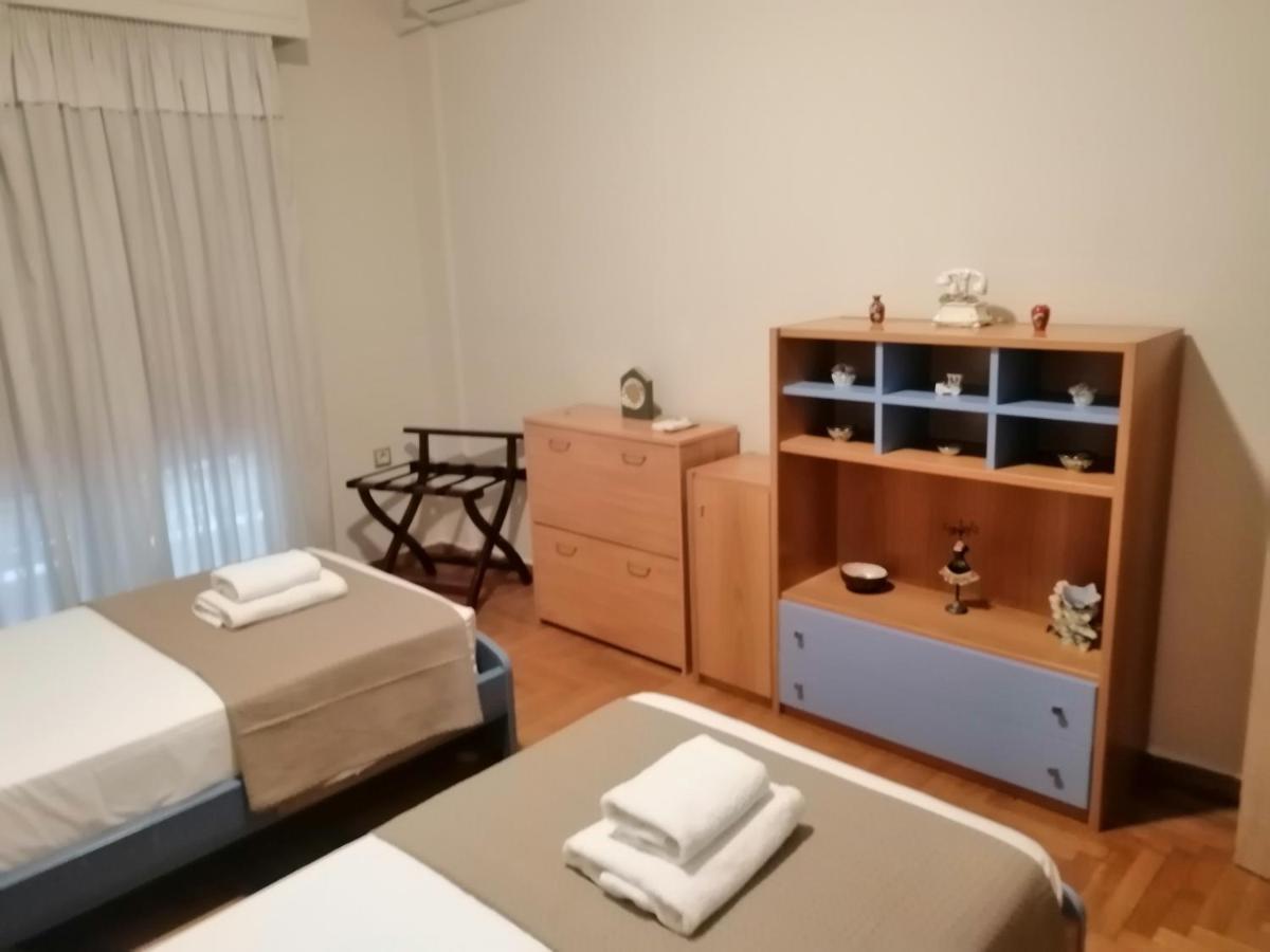 Comfy Apartment For 4 Ppl In Koukaki Athena Bagian luar foto